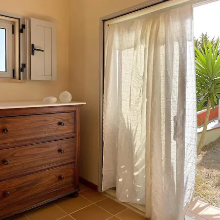 Ingrina - House & Ferienhaus Raposeira (Faro)