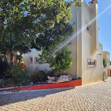 Ingrina - House & Raposeira (Faro)