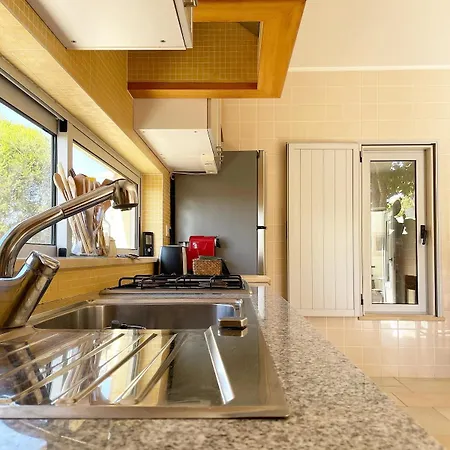 Ingrina - House & Ferienhaus *